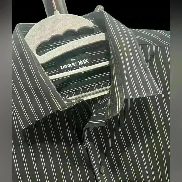 ๐ Express Mens long sleeve black and white striped shirt - Picture 3 of 3